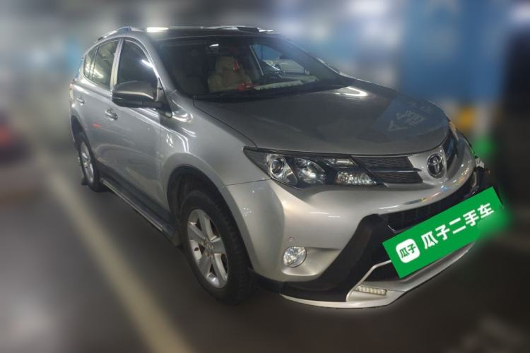 Used Toyota RAV4 2013 2.0L CVT Two-Wheel Drive Urban Edition Front Right 45 Deg