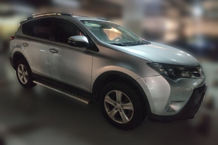 Used Toyota RAV4 2013 2.0L Manual Two-Wheel Drive Urban Edition Front Right 45 Deg