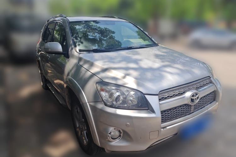 Used Toyota RAV4 2013 Special Edition 2.0L Automatic Elite Front Right 45 Deg