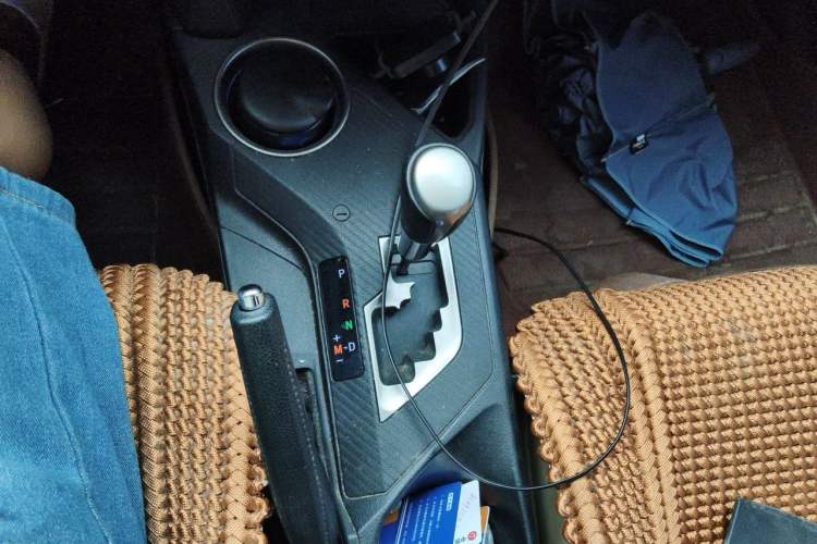 Used Toyota RAV4 2013 2.0L CVT Four-Wheel Drive Fashion Edition Gear Lever