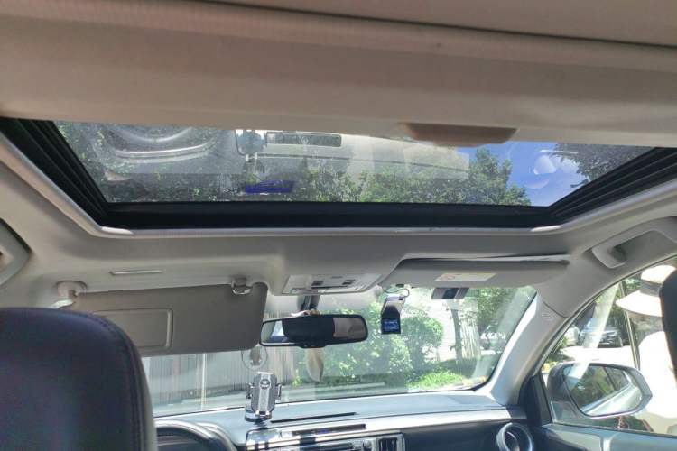 Used Toyota RAV4 2013 2.5L Automatic 4x4 Elite Edition Headliner