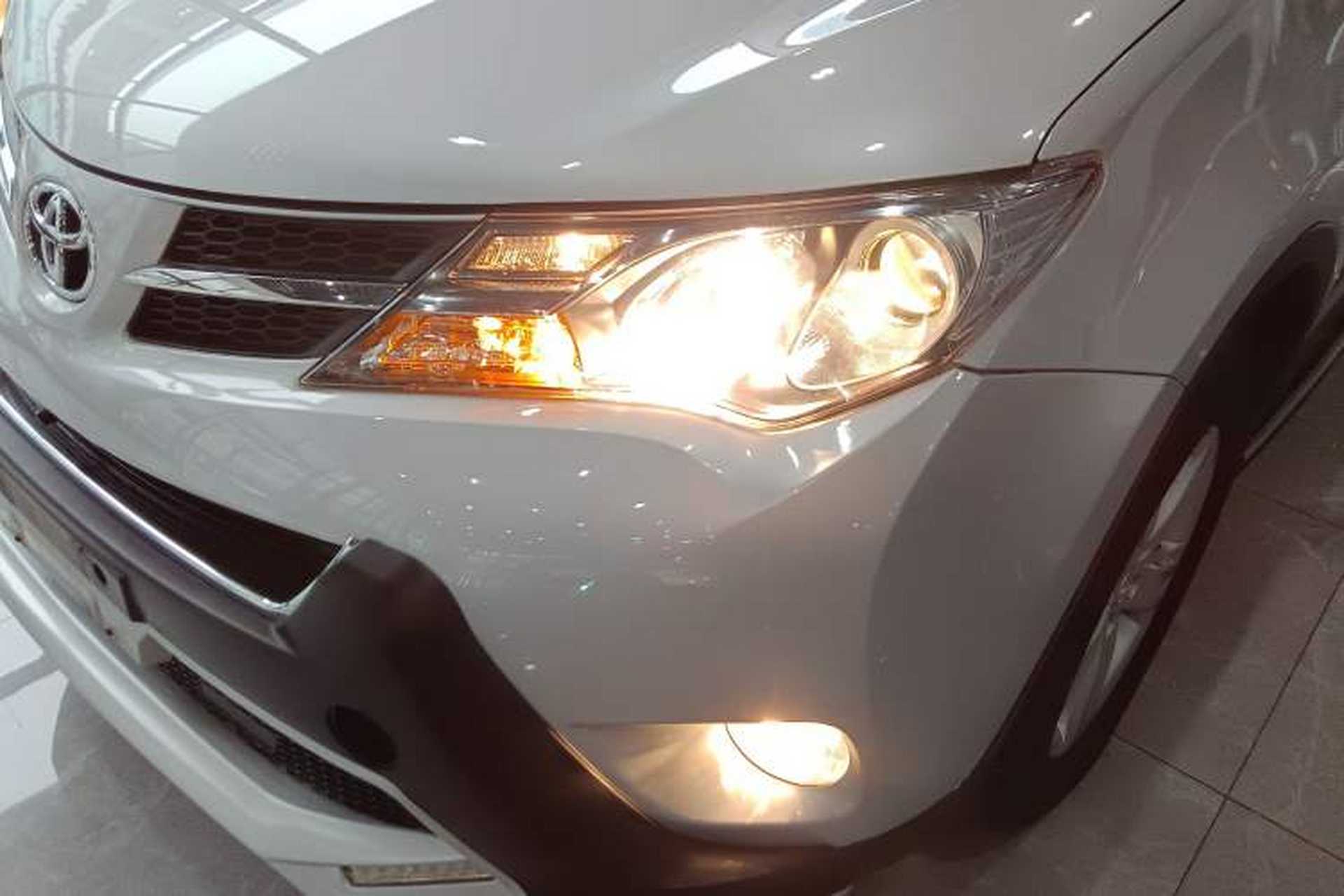 Used Toyota RAV4 2013 2.0L CVT Two-Wheel Drive Urban Edition Left Front Headlight