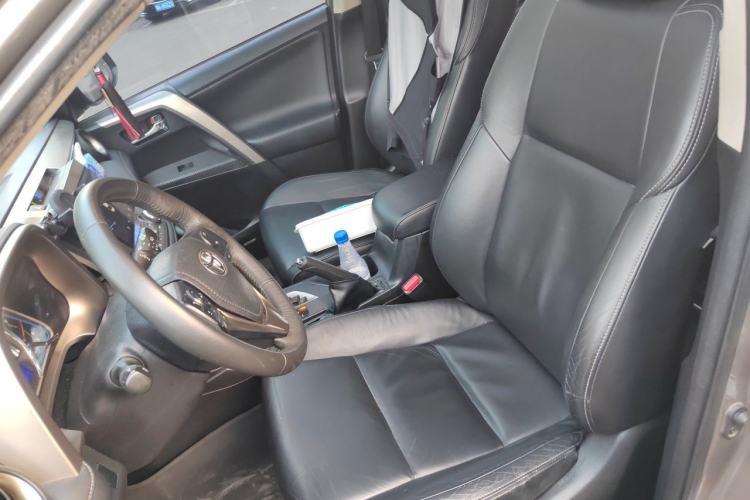 Used Toyota RAV4 2013 2.0L CVT Four-Wheel Drive New Edition Left Front Seat