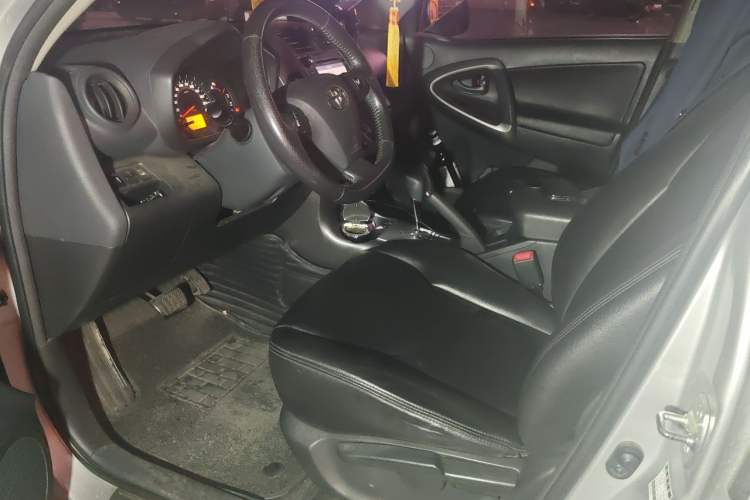 Used Toyota RAV4 2013 Special Edition 2.0L Automatic Classic Left Front Seat