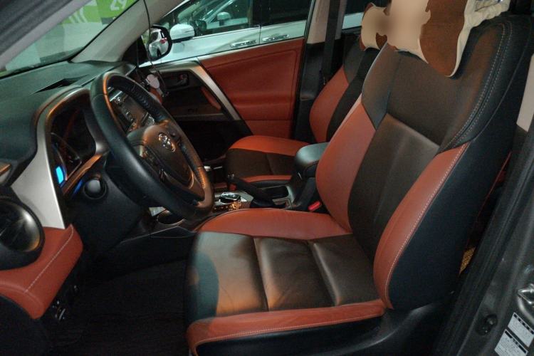 Used Toyota RAV4 2013 2.5L Automatic 4x4 Elite Edition Left Front Seat