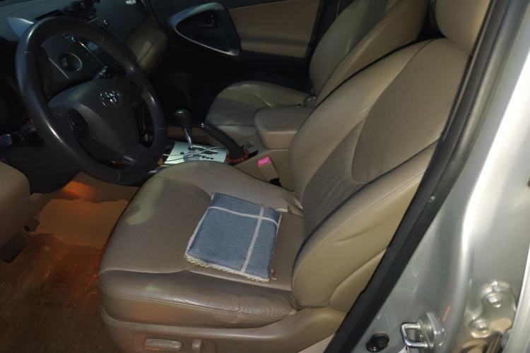 Used Toyota RAV4 2013 Special Edition 2.0L Automatic Elite Left Front Seat