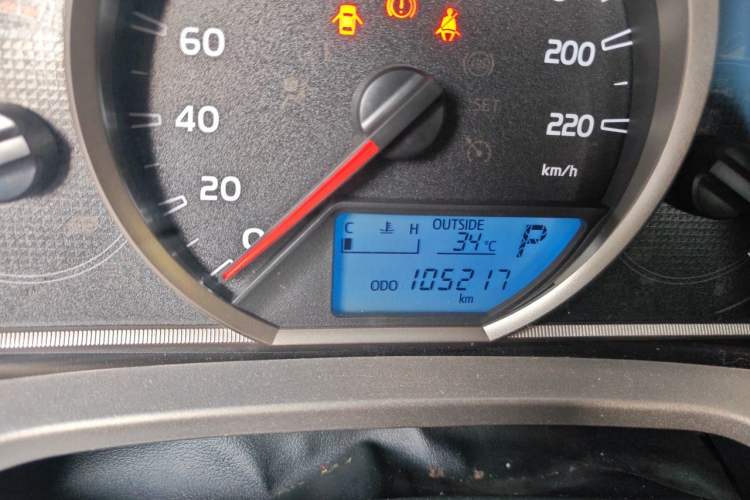 Used Toyota RAV4 2013 2.0L CVT Two-Wheel Drive Urban Edition Odometer Close Up