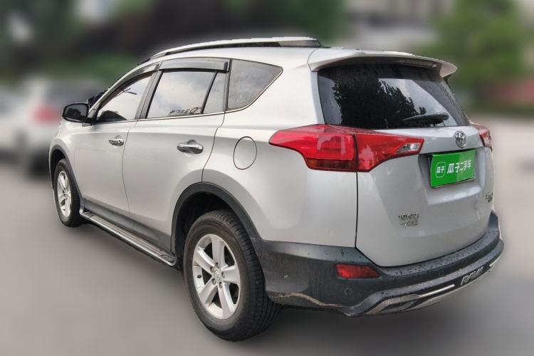 Used Toyota RAV4 2013 2.0L CVT Four-Wheel Drive Fashion Edition Rear Left 45 Deg