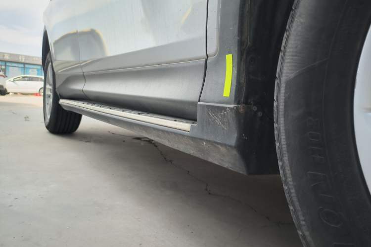 Used Toyota RAV4 2013 2.0L CVT Four-Wheel Drive Fashion Edition Right Side Sill