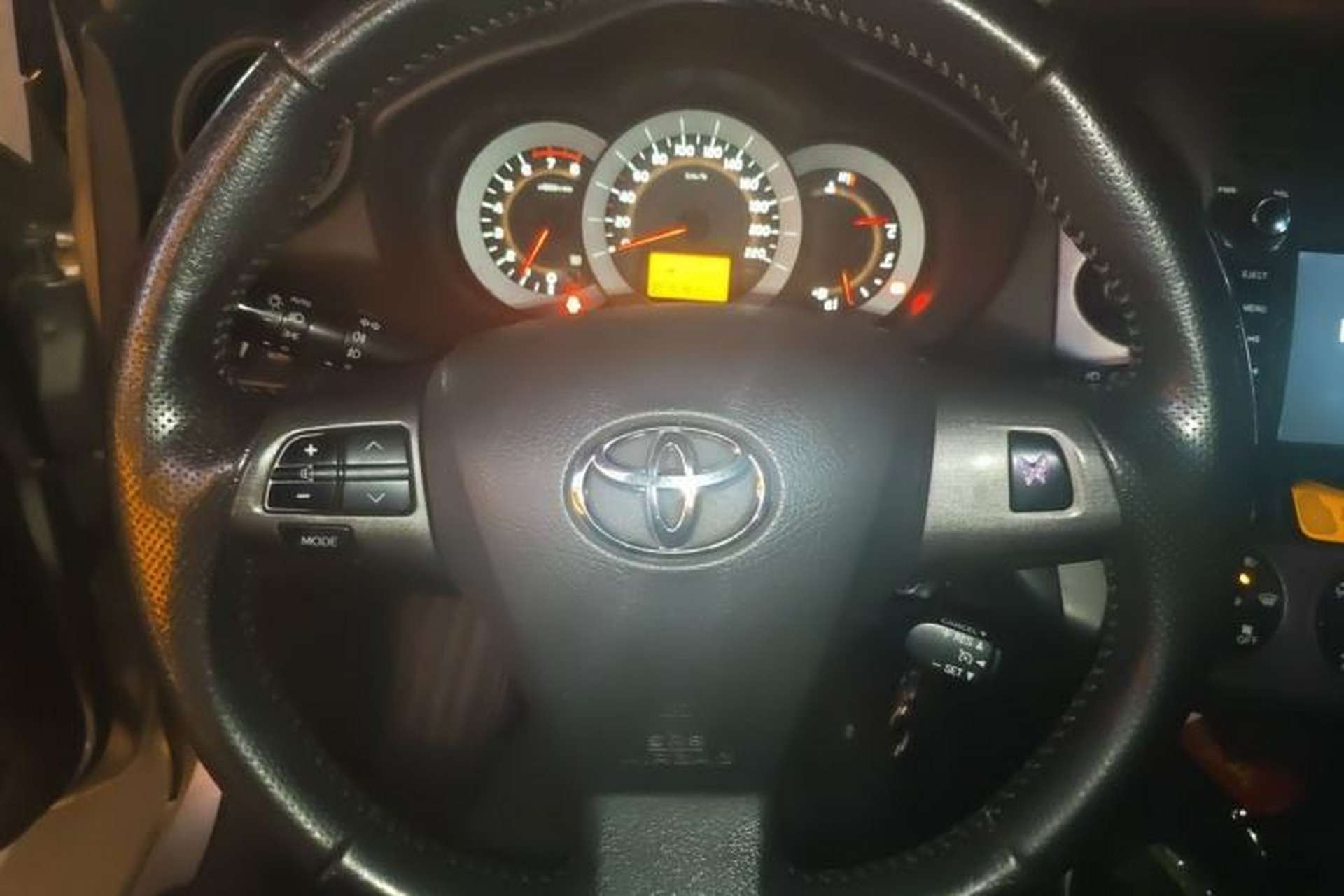 Used Toyota RAV4 2013 Special Edition 2.0L Automatic Classic Steering Wheel