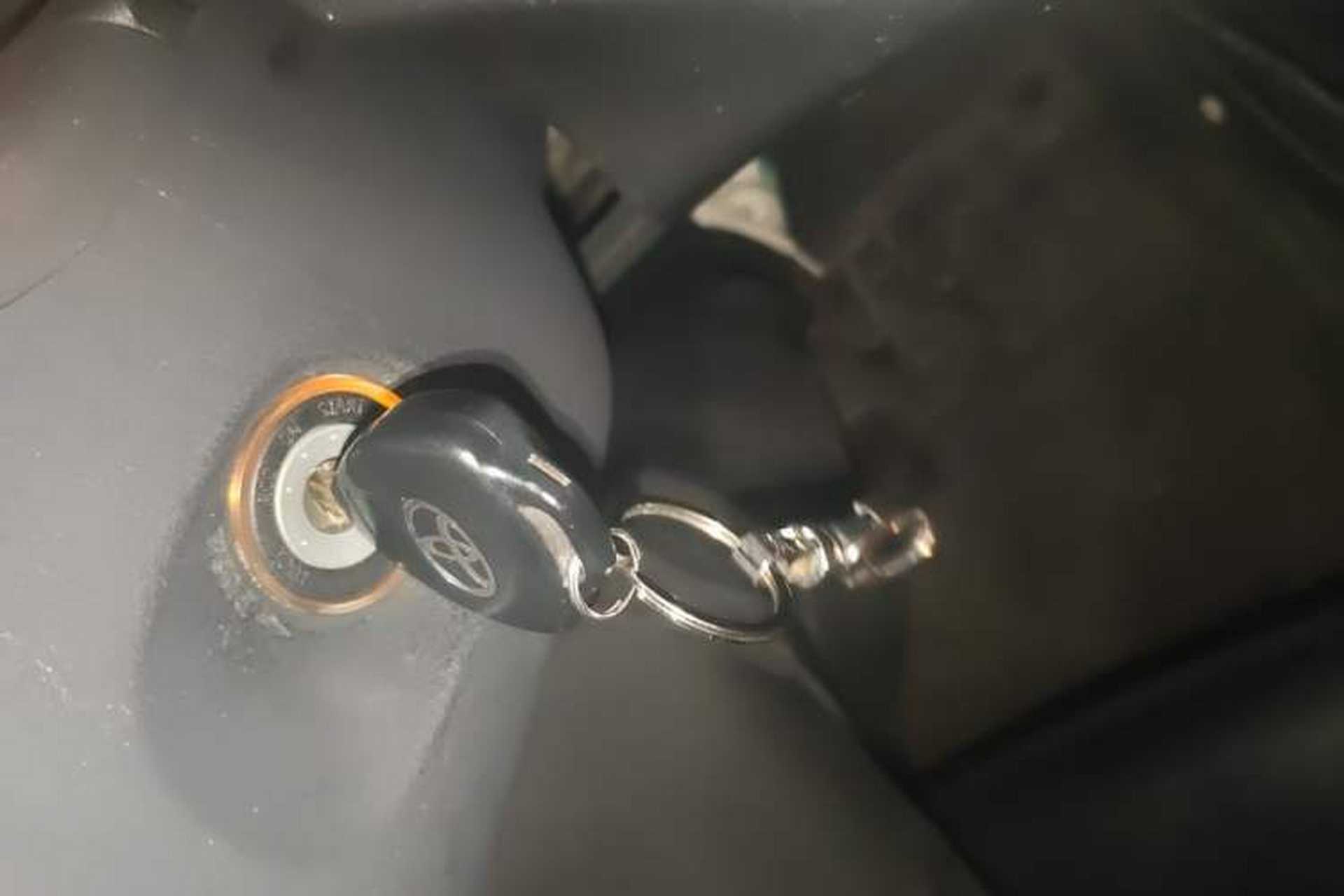 Used Toyota RAV4 2013 Special Edition 2.0L Automatic Classic Vehicle Key