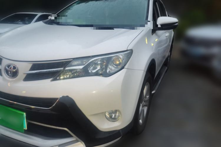 Used Toyota RAV4 2013 2.0L CVT Two-Wheel Drive Urban Edition Guazi used car, China used car export, Used car for sale, Used Toyota cars, Cheapest cars for sale