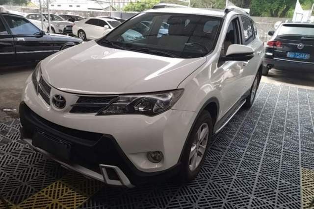Used Toyota RAV4 2013 2.0L CVT Four-Wheel Drive New Edition
