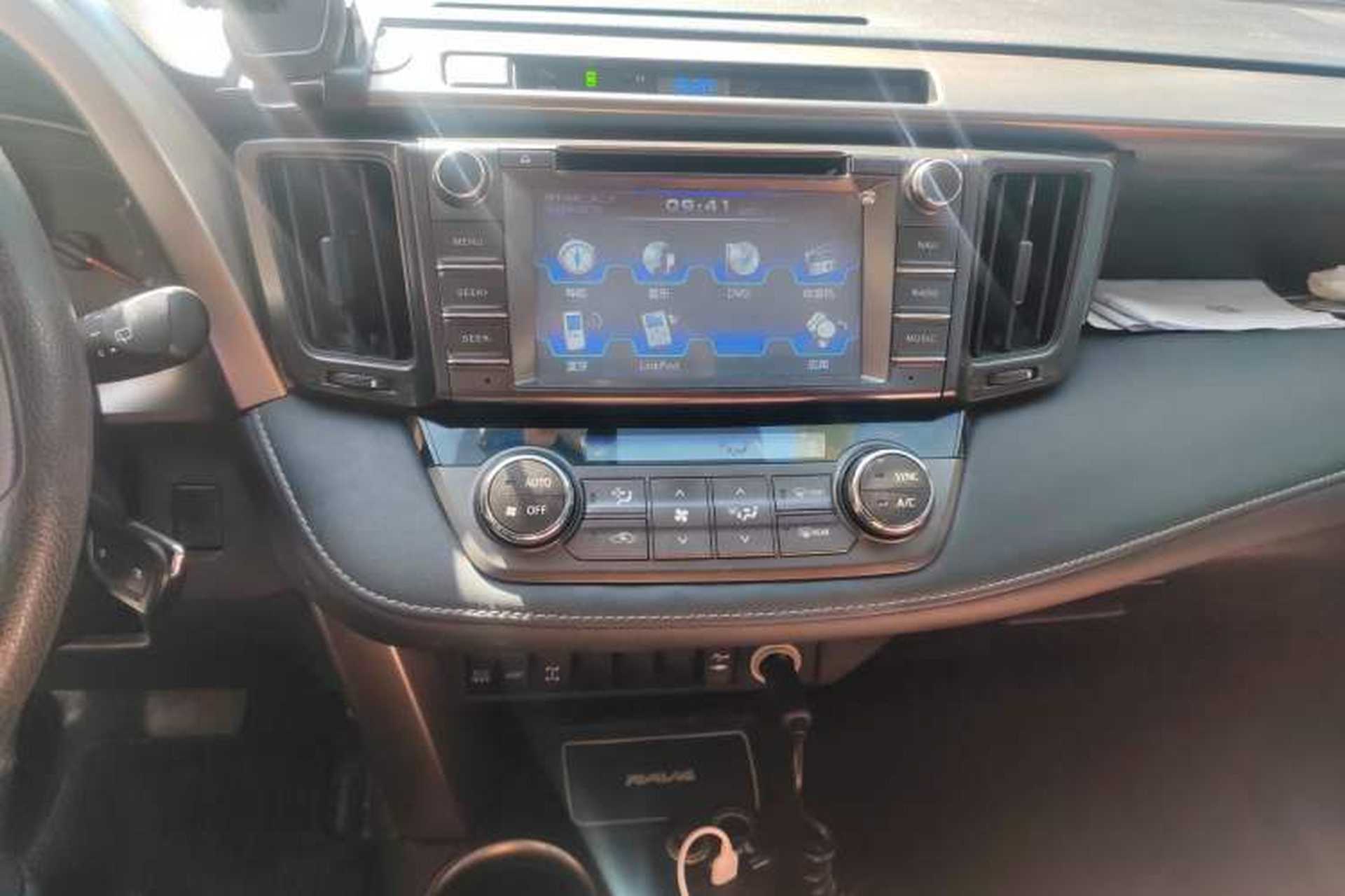 Used Toyota RAV4 2013 2.0L CVT Four-Wheel Drive Fashion Edition Audio And AC Panel