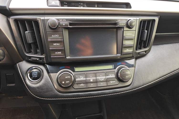Used Toyota RAV4 2013 2.5L Automatic 4x4 Elite Edition Audio And AC Panel