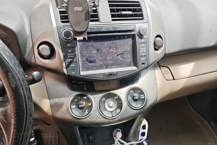 Used Toyota RAV4 2013 Special Edition 2.0L Automatic Classic Audio And AC Panel
