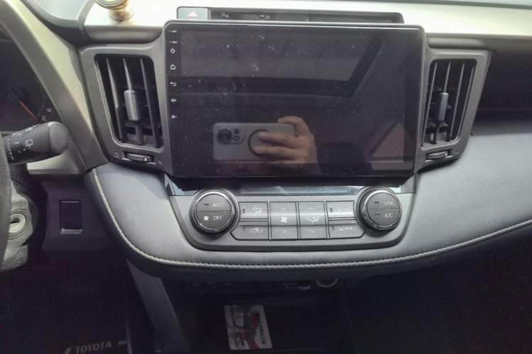 Used Toyota RAV4 2013 2.0L CVT Four-Wheel Drive Fashion Edition Audio And AC Panel