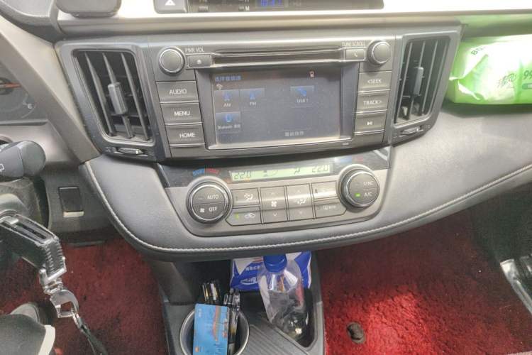 Used Toyota RAV4 2013 2.0L CVT Four-Wheel Drive Fashion Edition Audio And AC Panel
