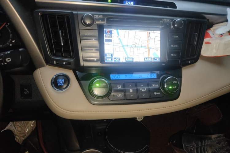 Used Toyota RAV4 2013 2.5L Automatic 4x4 Prestige Edition Audio And AC Panel