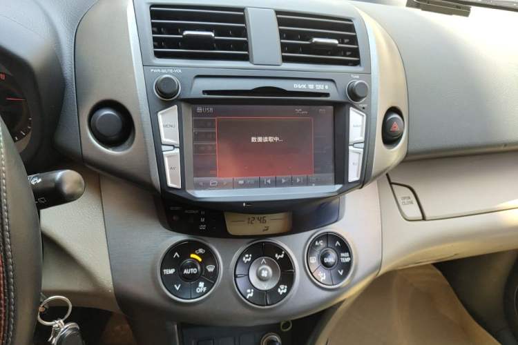 Used Toyota RAV4 2013 Special Edition 2.0L Automatic Classic Audio And AC Panel