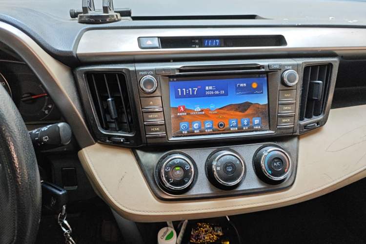 Used Toyota RAV4 2013 2.0L CVT Two-Wheel Drive Urban Edition Audio And AC Panel