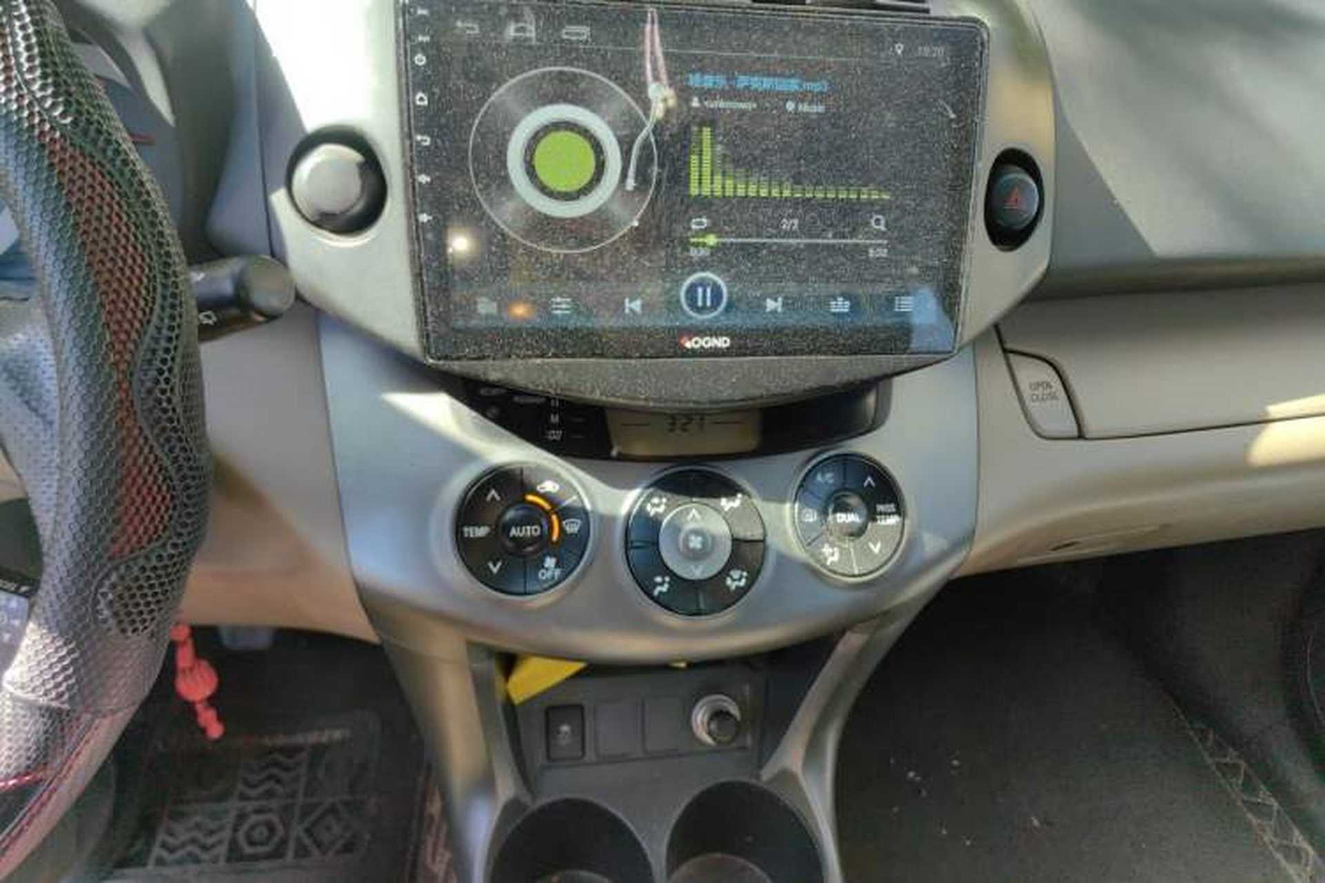 Used Toyota RAV4 2013 Special Edition 2.0L Manual Classic Audio And AC Panel