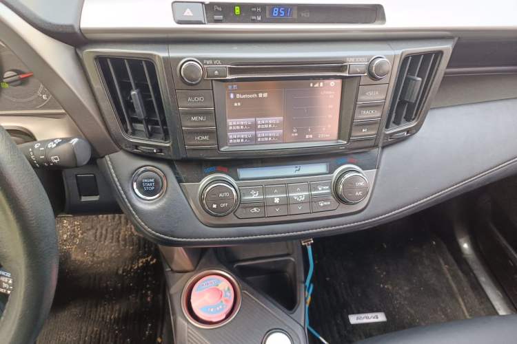 Used Toyota RAV4 2013 2.5L Automatic 4x4 Elite Edition Audio And AC Panel