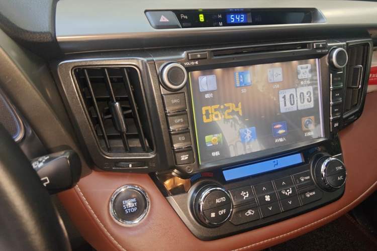 Used Toyota RAV4 2013 2.5L Automatic 4x4 Luxury Edition Audio And AC Panel