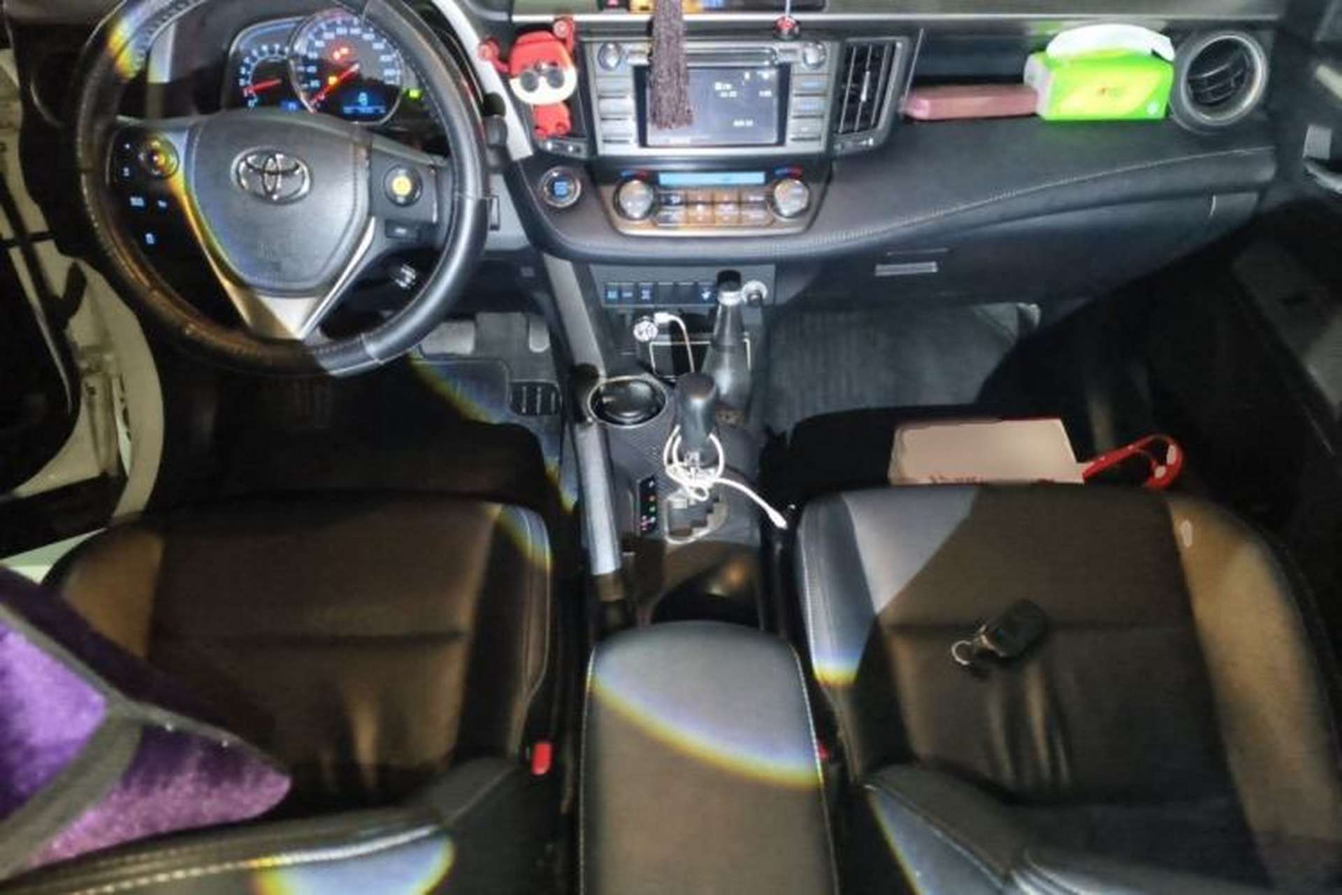 Used Toyota RAV4 2013 2.0L CVT Four-Wheel Drive New Edition Center Console