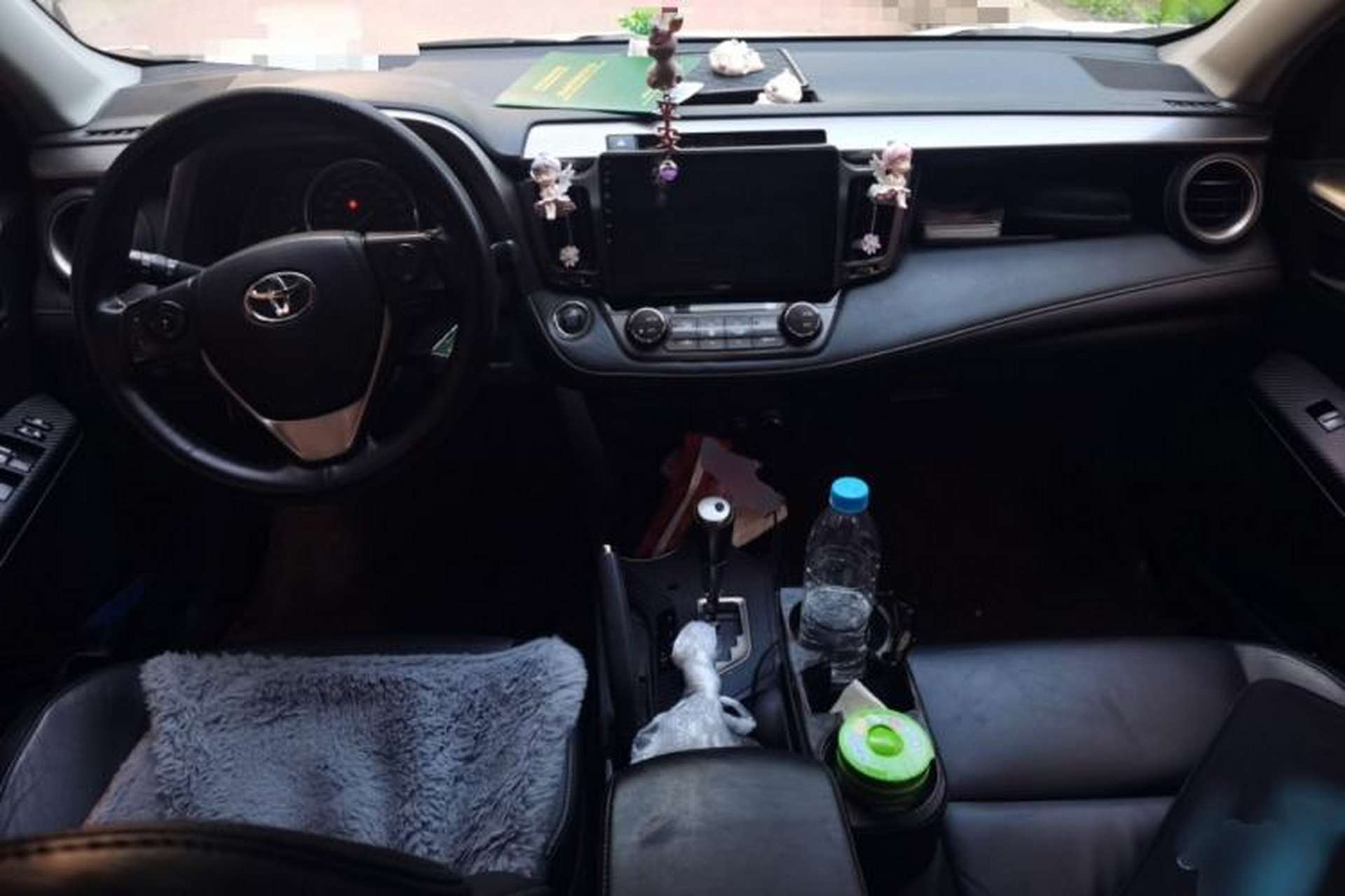 Used Toyota RAV4 2013 2.0L CVT Four-Wheel Drive New Edition Center Console