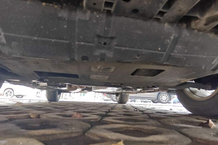 Used Toyota RAV4 2013 2.0L CVT Two-Wheel Drive Urban Edition Chassis Front