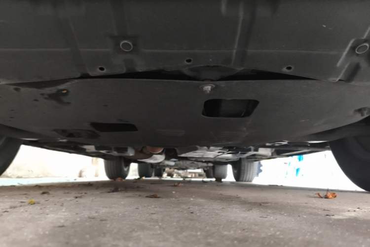 Used Toyota RAV4 2013 2.0L CVT Two-Wheel Drive Urban Edition Chassis Front