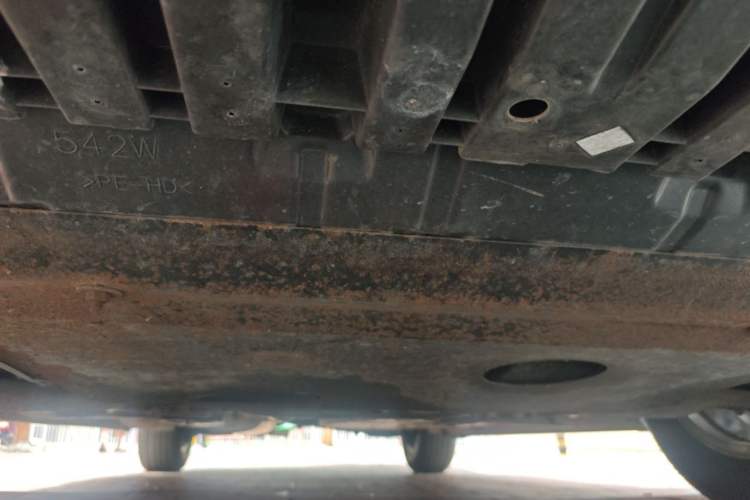 Used Toyota RAV4 2013 2.0L CVT Two-Wheel Drive Urban Edition Chassis Front