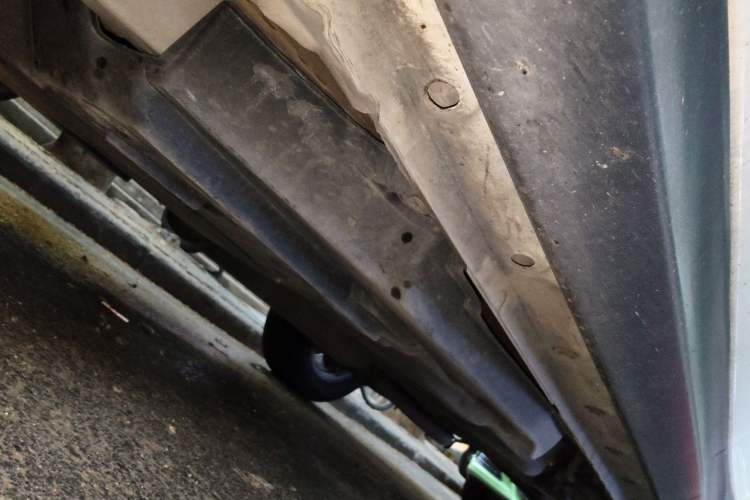 Used Toyota RAV4 2013 2.5L Automatic 4x4 Elite Edition Chassis Front Left