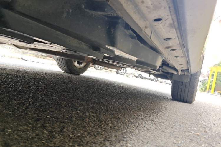 Used Toyota RAV4 2013 2.0L CVT Two-Wheel Drive Urban Edition Chassis Front Left