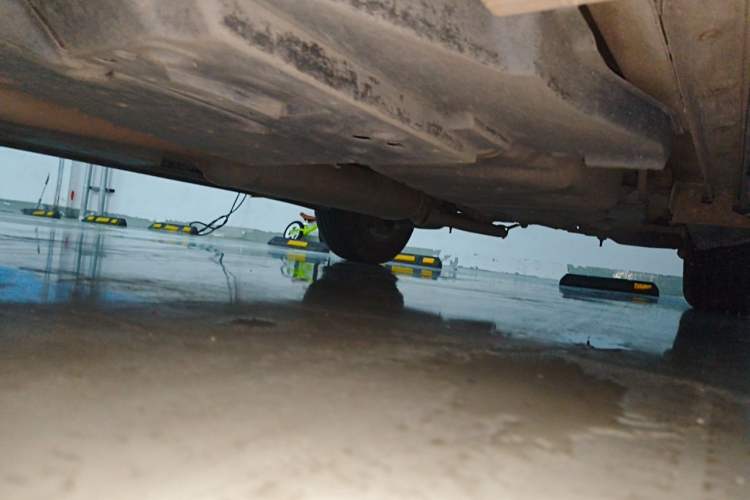 Used Toyota RAV4 2013 2.5L Automatic 4x4 Elite Edition Chassis Front Left
