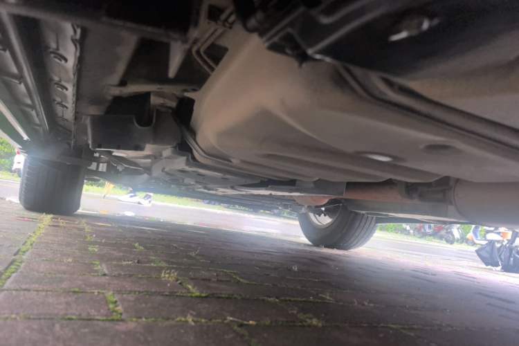Used Toyota RAV4 2013 2.0L CVT Two-Wheel Drive Urban Edition Chassis Front Left