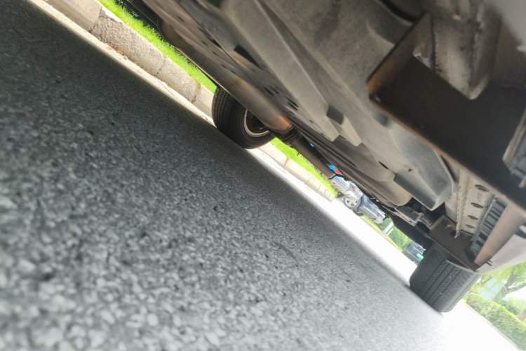 Used Toyota RAV4 2013 2.0L CVT Two-Wheel Drive Urban Edition Chassis Front Left