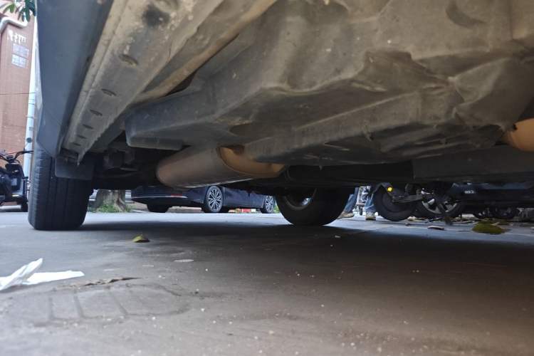 Used Toyota RAV4 2013 2.0L CVT Two-Wheel Drive Urban Edition Chassis Front Right