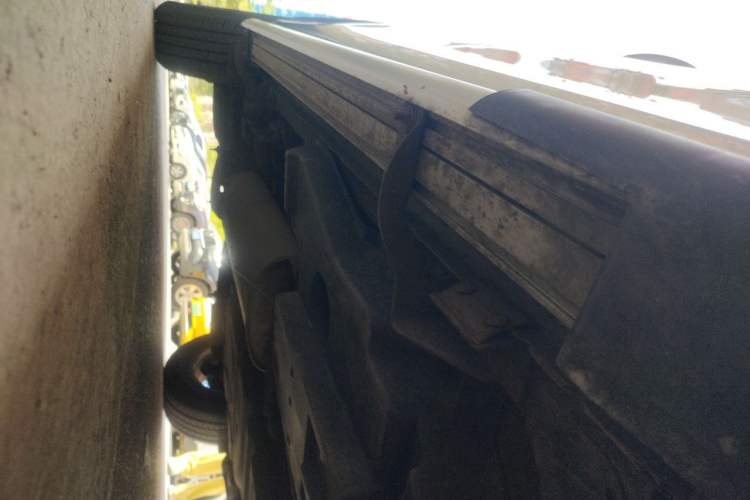 Used Toyota RAV4 2013 2.0L CVT Two-Wheel Drive Urban Edition Chassis Front Right