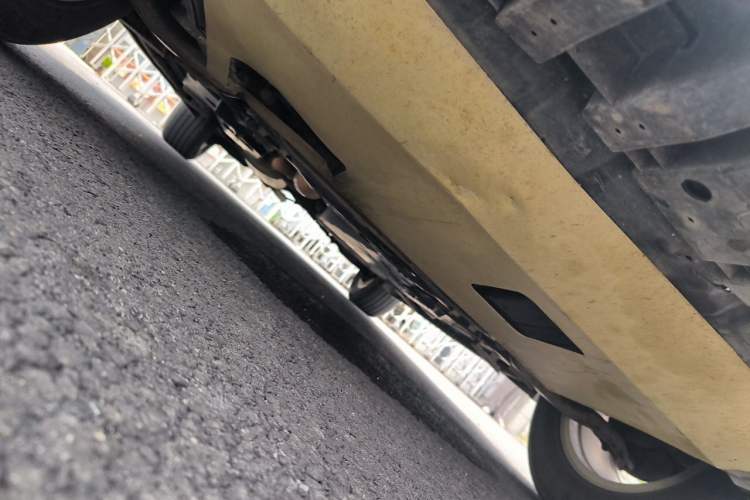 Used Toyota RAV4 2013 2.0L CVT Two-Wheel Drive Urban Edition Chassis Front