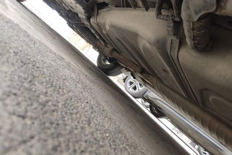 Used Toyota RAV4 2013 Special Edition 2.4L Automatic 4x4 Prestige Chassis Rear Left