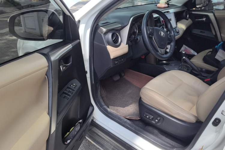 Used Toyota RAV4 2013 2.0L CVT Four-Wheel Drive New Edition Driver Seat