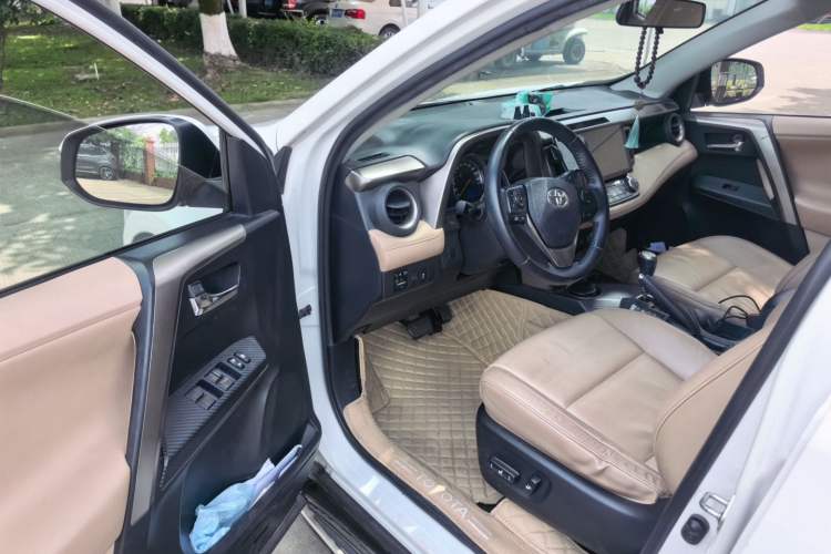 Used Toyota RAV4 2013 2.0L CVT Four-Wheel Drive New Edition Driver Seat