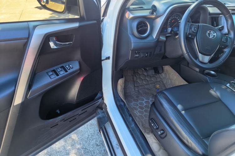 Used Toyota RAV4 2013 2.0L CVT Four-Wheel Drive New Edition Driver Seat