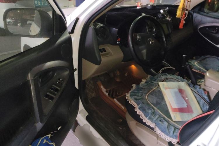 Used Toyota RAV4 2013 Special Edition 2.0L Manual Classic Driver Seat