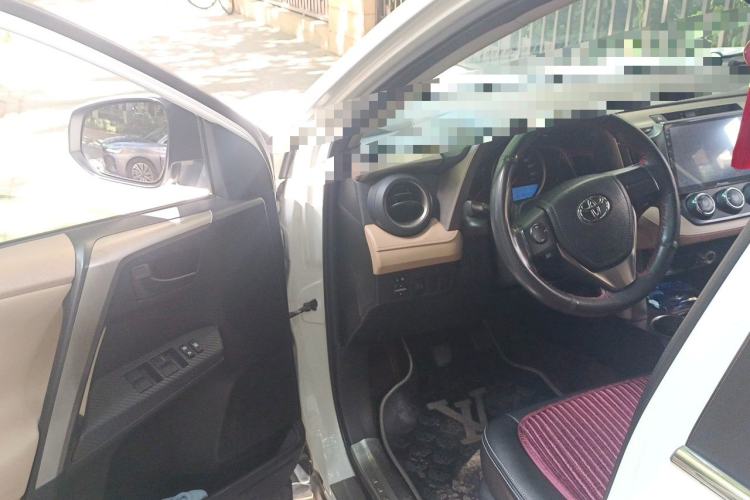Used Toyota RAV4 2013 2.0L Manual Two-Wheel Drive Urban Edition Driver Seat