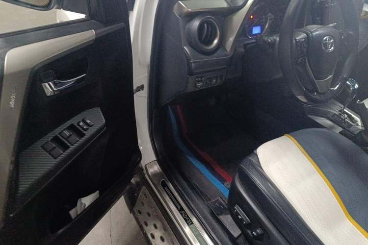 Used Toyota RAV4 2013 2.0L CVT Four-Wheel Drive New Edition Driver Seat