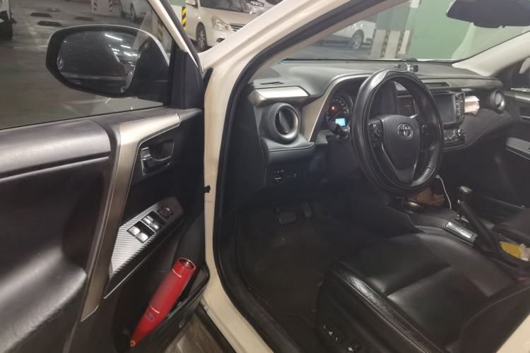 Used Toyota RAV4 2013 2.0L CVT Four-Wheel Drive New Edition Driver Seat