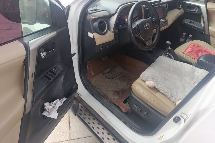 Used Toyota RAV4 2013 2.0L CVT Four-Wheel Drive New Edition Driver Seat
